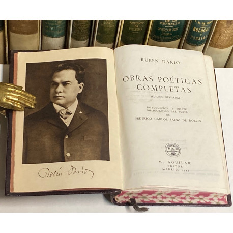 Obras Poéticas Completas. Introducción y ensayo de una bibliografía del poeta por Federico Carlos Sáinz de Robles.